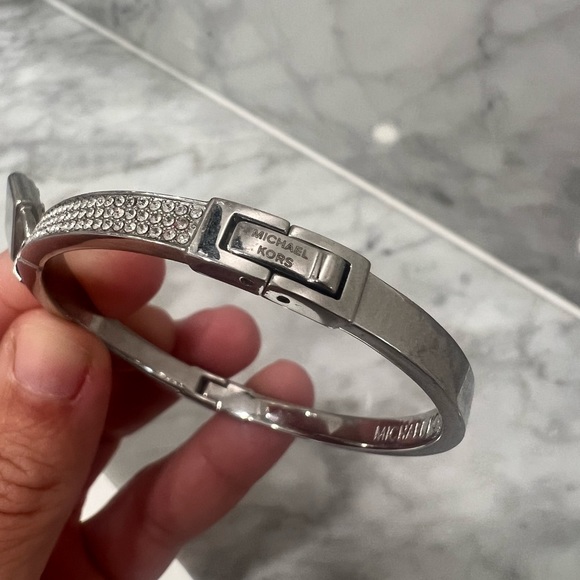 Michael Kors silver bracelet - Picture 3 of 5